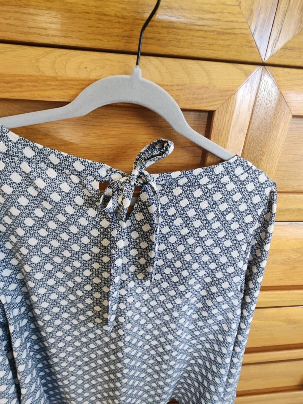 Loft  Tops| Loft Gray Geometric Long Sleeve Tie Neck Blouse | Womens Size Large